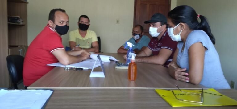 Comissão do Concurso 001/2019 se reúne para dar andamento ao processo