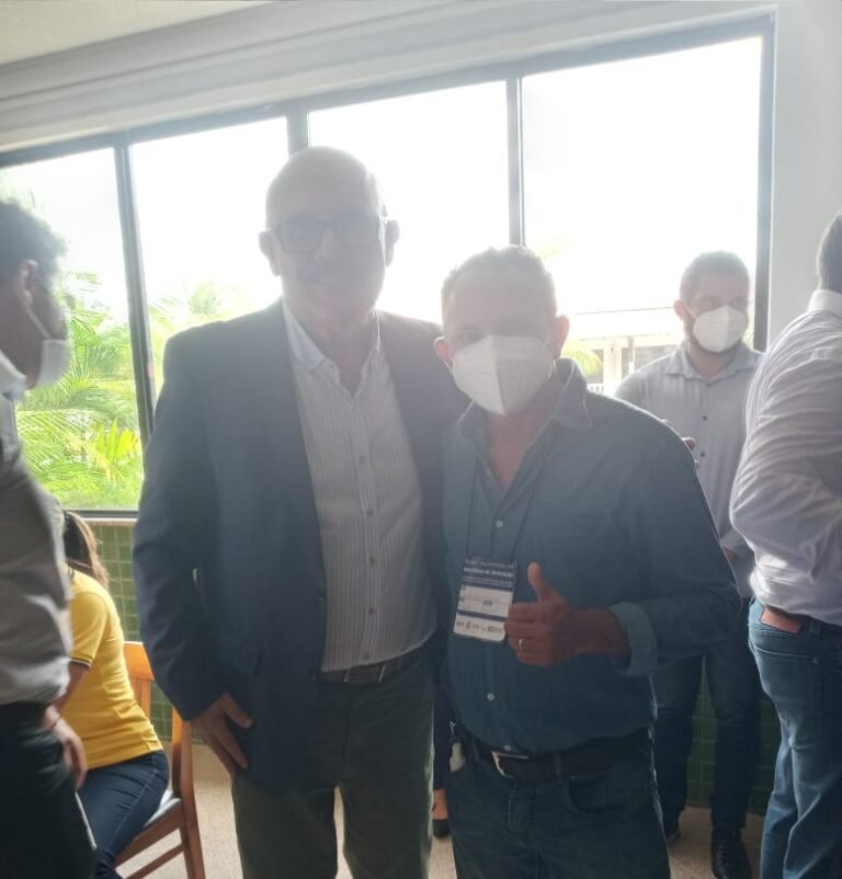 Prefeito Gica tem encontro com o Ministro da Educação Milton Ribeiro no encontro do FNDE