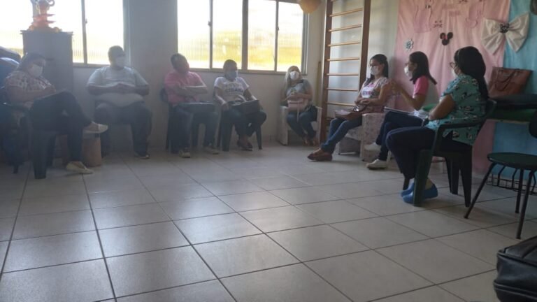 Prefeito Gica reúne com Secretarias de Saúde, Assistência Social e Saúde