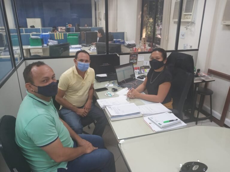 Prefeito busca viabilizar o andamento das obras do Cais de arrimo e Praça da Matriz