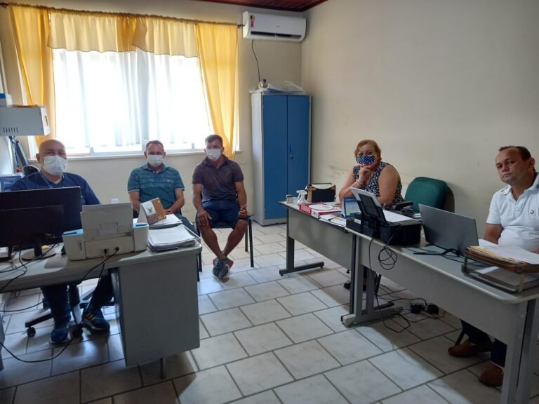 Prefeitura formaliza parceria com o TRE Itinerante para regularização de eleitores