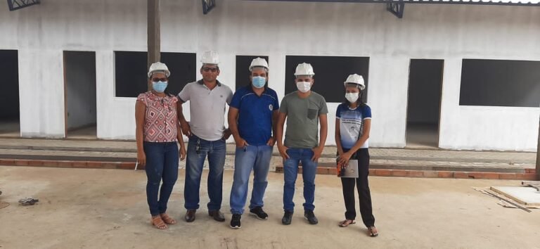 Equipe da Assistência Social visita obra do Centro de Convenções