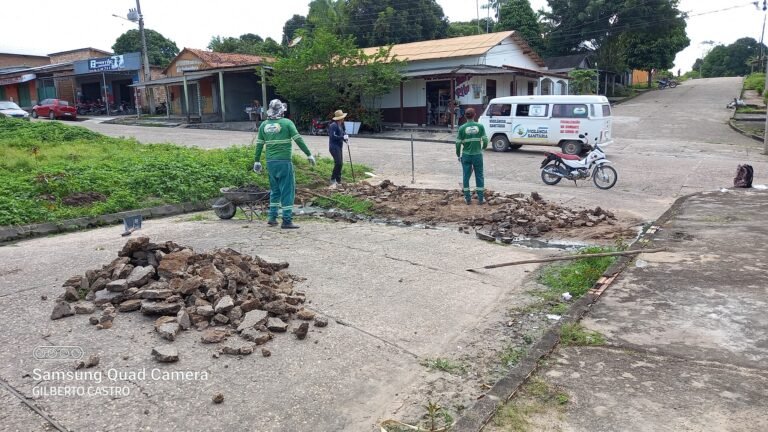 Secretaria de Infraestrutura realiza importantes reparos de ruas em pontos importantes da cidade