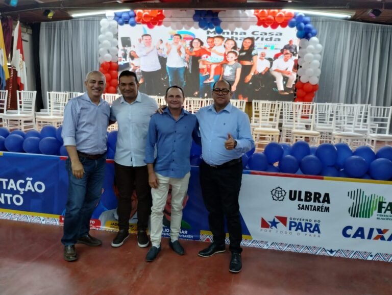 Prefeito participa do Seminário de Mobilidade, Habitação e desenvolvimento, em Santarém.