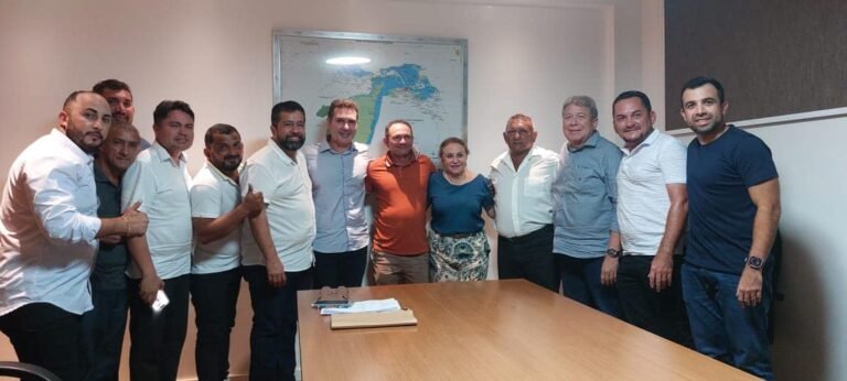 O prefeito, esteve em Santarém para reunião com outras autoridades!